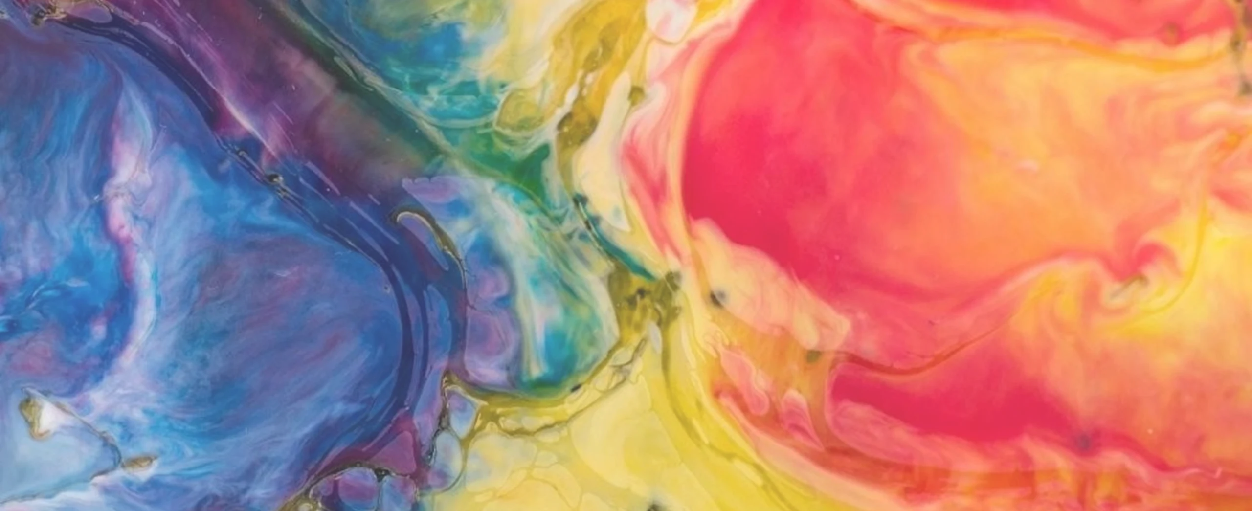 peinture abstraite multicolore, formes fluides et marbrées